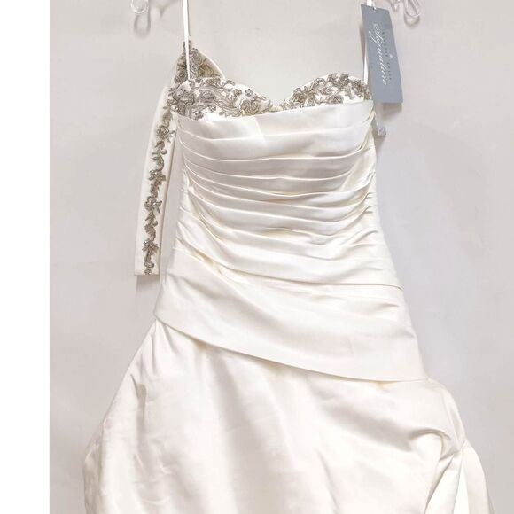 Kirstie Kelly Wedding Gown - Size 2 - NWT - Picture 4 of 14